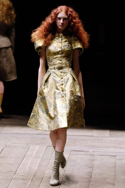 Look 3